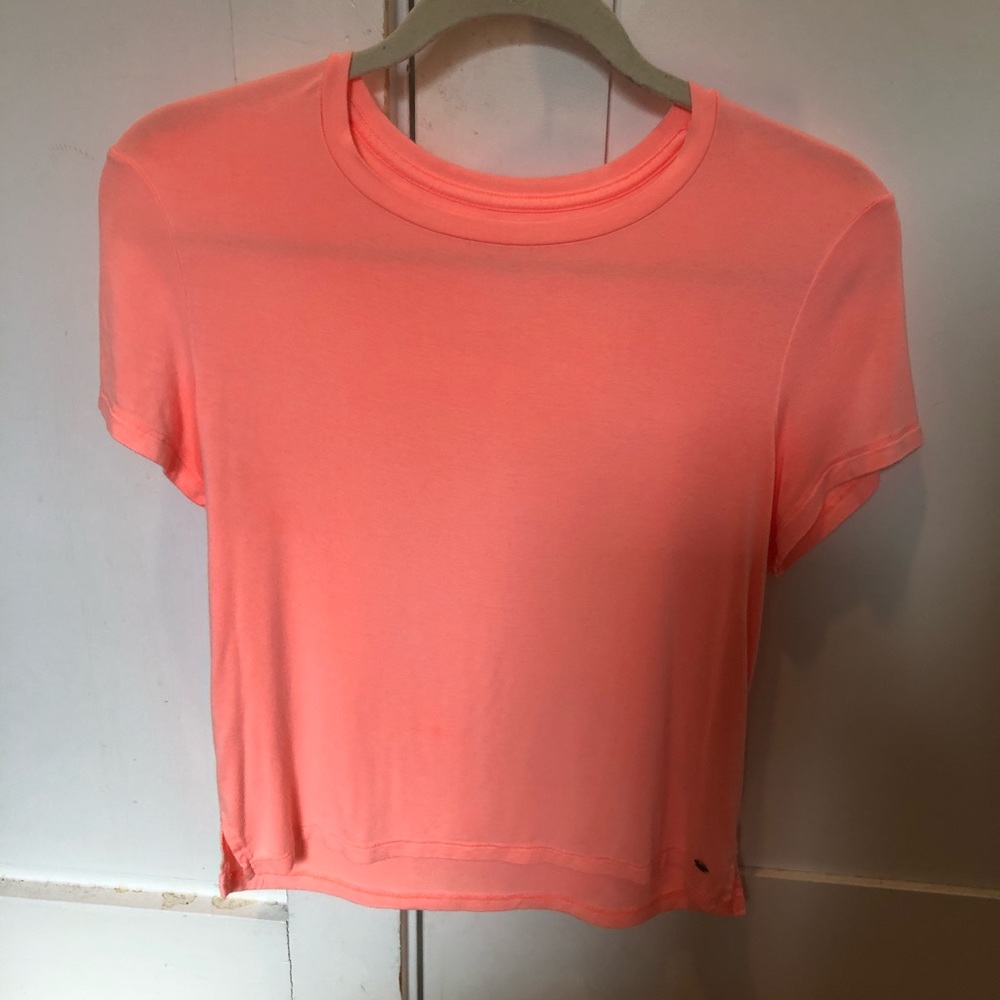 American Eagle Soft & Sexy Cropped Tee